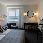 Metropolitan Hotel