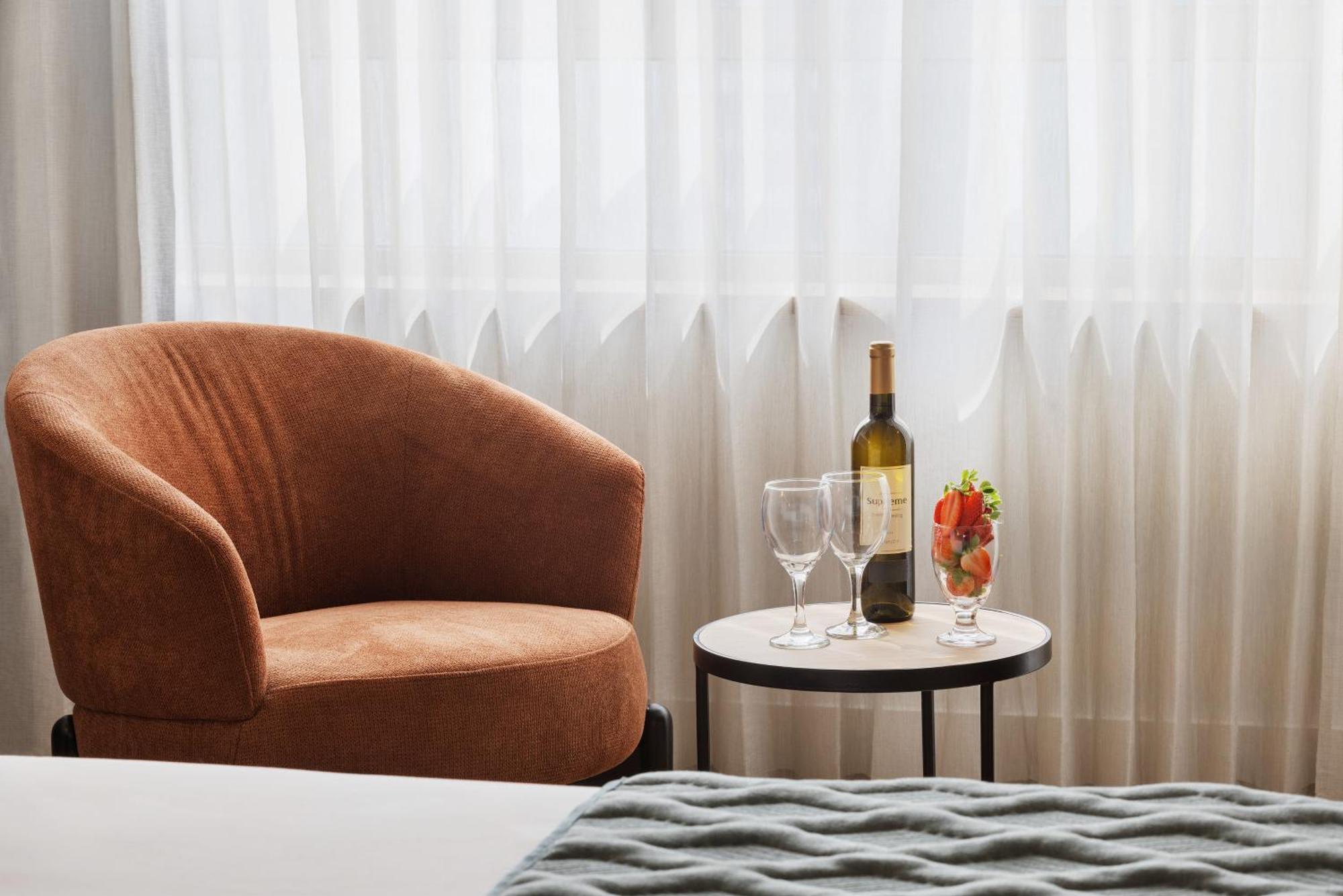 Hotel Metropolitan 4*