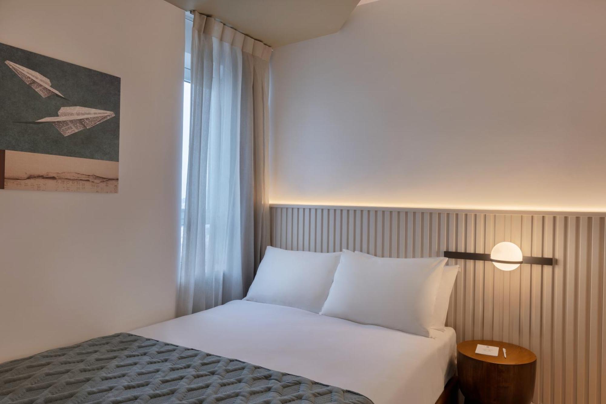 Metropolitan Hotel 4*