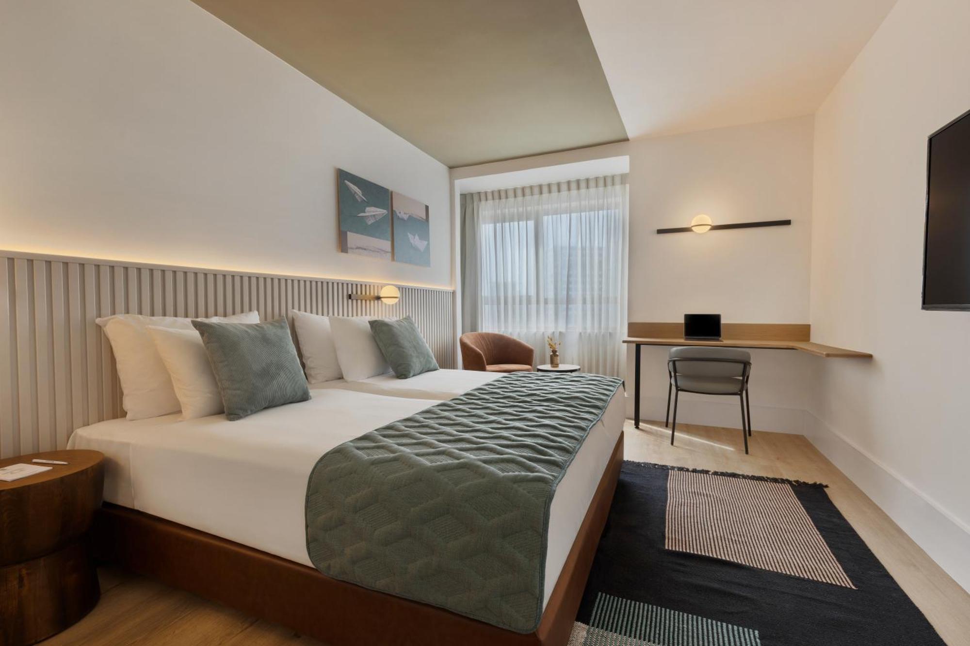 Hotel Metropolitan 4*